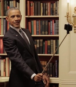 Mit bedruckten Selfie Sticks als Werbemittel bleibt Ihre Werbung im Kopf: großer, mehrfarbiger Logo-Druck & individuelle Produkt-Farbe